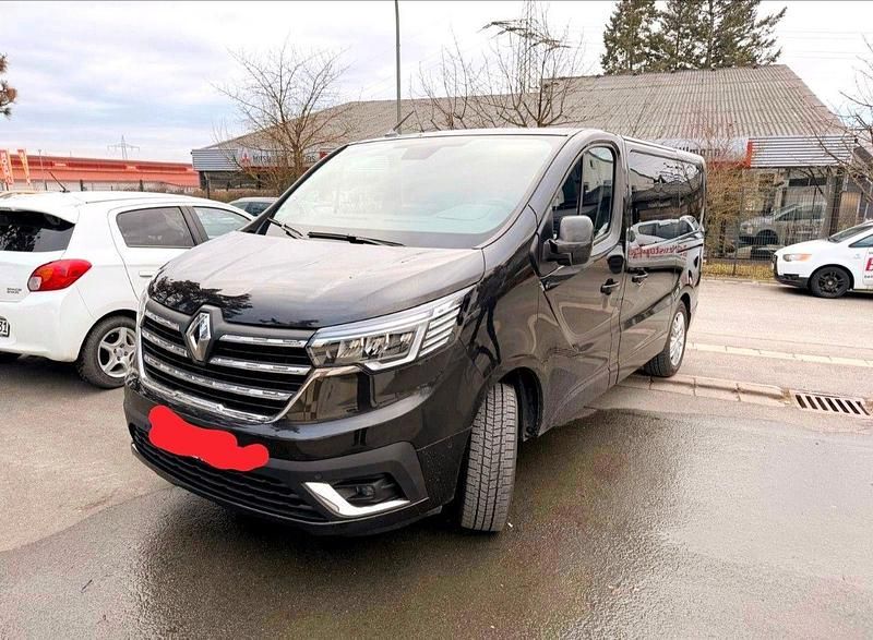Gebraucht Renault Trafic 150 PS (110 kW) 2024 Schwarz Van / Kleinbus