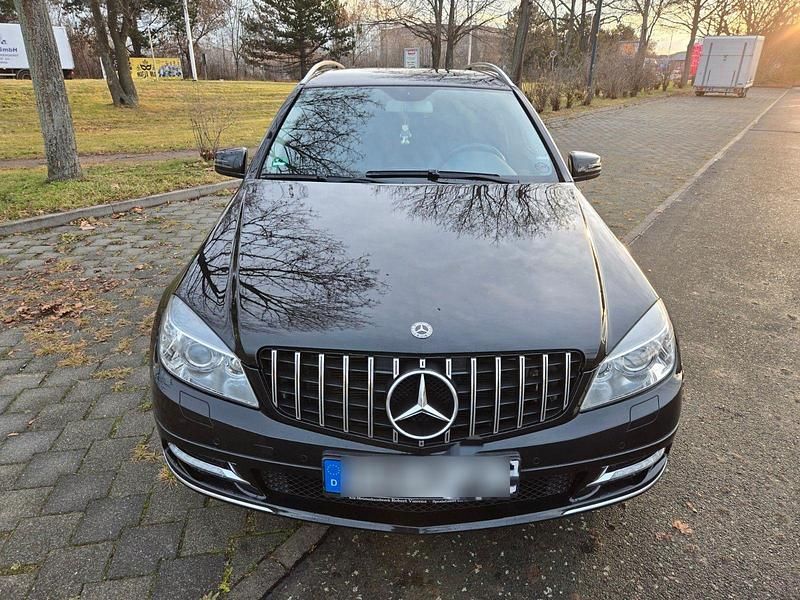 Schwarz Gebraucht 2010 Mercedes C180 Kombi | 7.500 € (Fairer Preis) - Bild 1/4