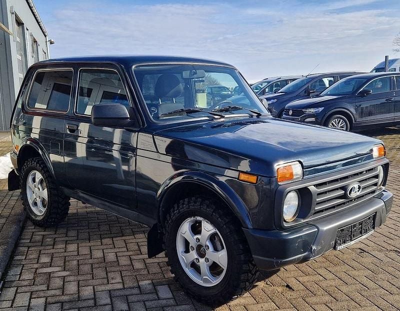 Gebraucht Lada Urban 83 PS (61 kW) 2019 Grün SUV