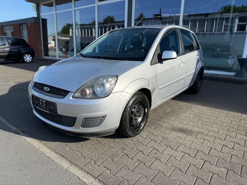 Polarsilber metallic Gebraucht 2008 Ford Fiesta Style Kleinwagen | 1.700 € (Fairer Preis) - Bild 1/4
