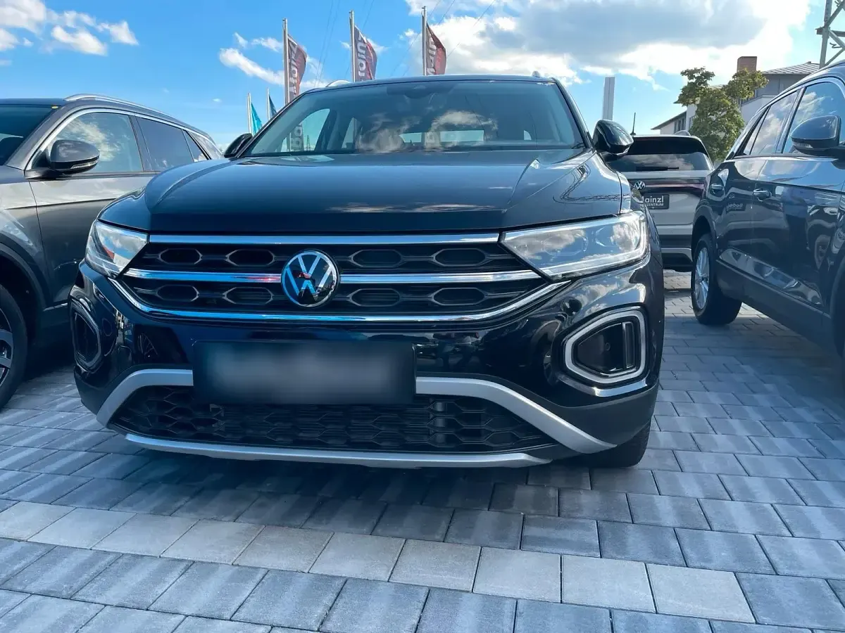 Gebraucht VW T-Roc 150 PS (110 kW) 2022 Schwarz SUV