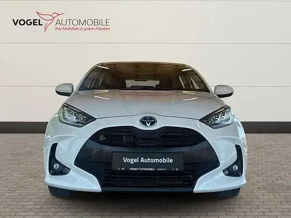 Gebraucht Toyota Yaris Team 116 PS (85 kW) 2022 Weiß Kleinwagen