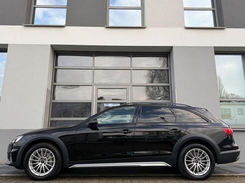Gebraucht Audi A4 Allroad Sport 204 PS (150 kW) 2022 Schwarz Kombi