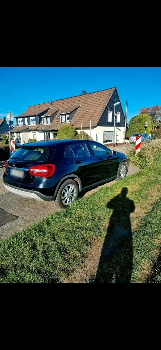 Gebraucht Mercedes GLA200 136 PS (100 kW) 2014 Schwarz SUV