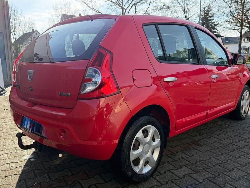 Gebraucht Dacia Sandero Lauréate 87 PS (63 kW) 2010 Rot Limousine