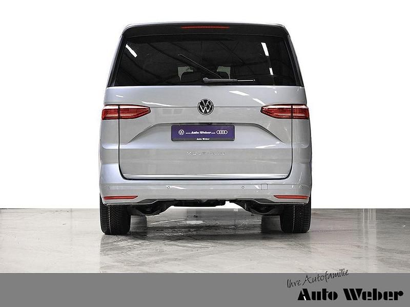 Neu VW Multivan Style 150 PS (110 kW) 2026 Silber Van / Kleinbus