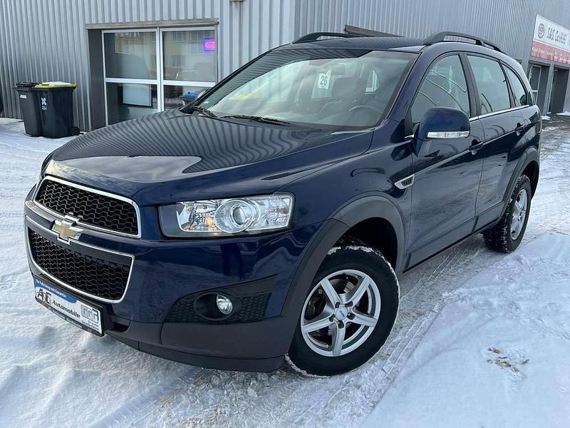 Gebraucht Chevrolet Captiva LT 167 PS (122 kW) 2011 Poseidon blue met SUV