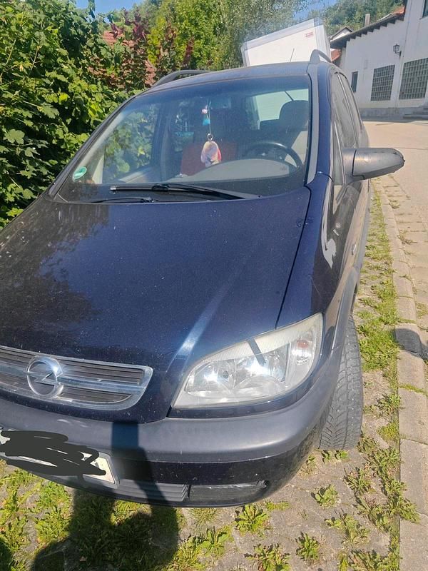 Blau Gebraucht 2002 Opel Zafira Van / Kleinbus | 600 € (Superpreis) - Bild 1/4