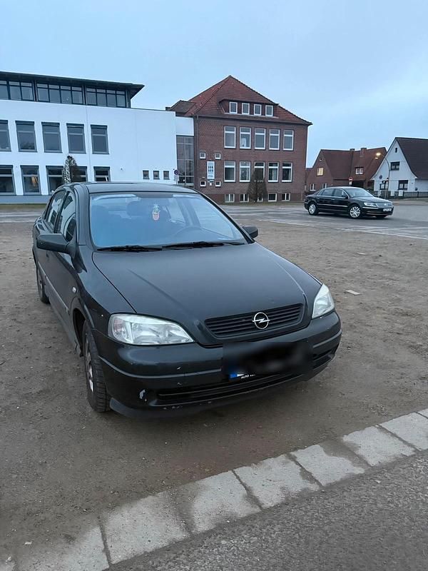 Schwarz Gebraucht 2001 Opel Astra Kleinwagen | 650 € (Guter Preis) - Bild 1/4