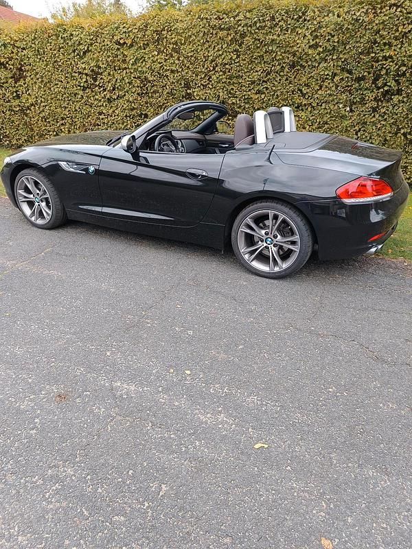 Gebraucht BMW Z4 156 PS (114 kW) 2013 Schwarz Cabrio