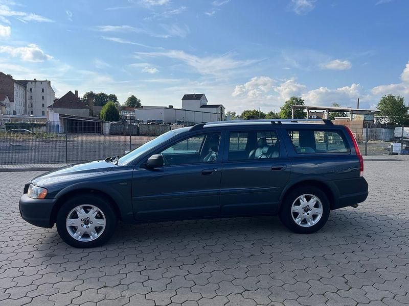 Blau Gebraucht 2006 Volvo XC70 Kinetic SUV | 3.500 € (Fairer Preis) - Bild 1/4