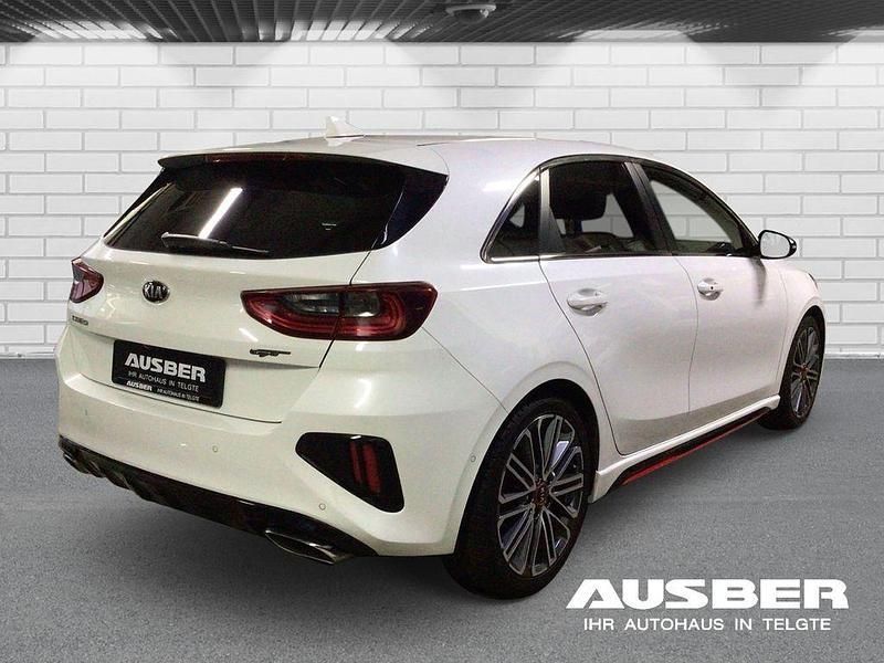 Gebraucht Kia Ceed GT 204 PS (150 kW) 2019 Hw2) deluxeweiss met. (weiss Limousine
