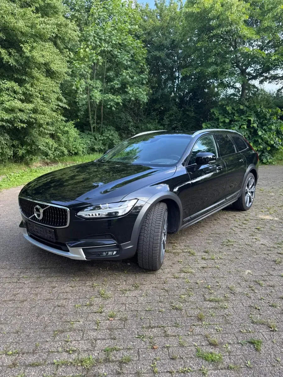 Gebraucht Volvo V90 CC 235 PS (172 kW) 2019 Schwarz Kombi