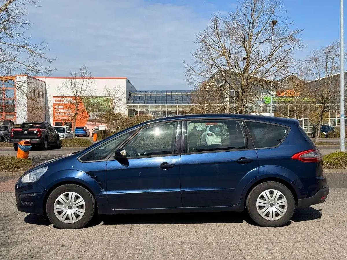 Gebraucht Ford S-MAX S 140 PS (102 kW) 2012 Blau Van / Kleinbus