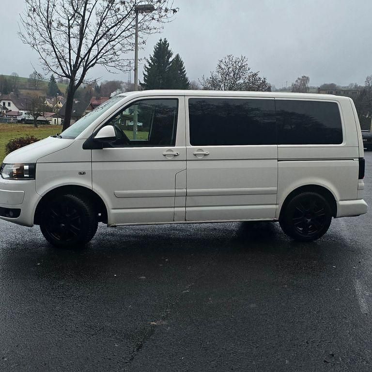 Gebraucht VW Multivan 140 PS (102 kW) 2010 Weiß Van
