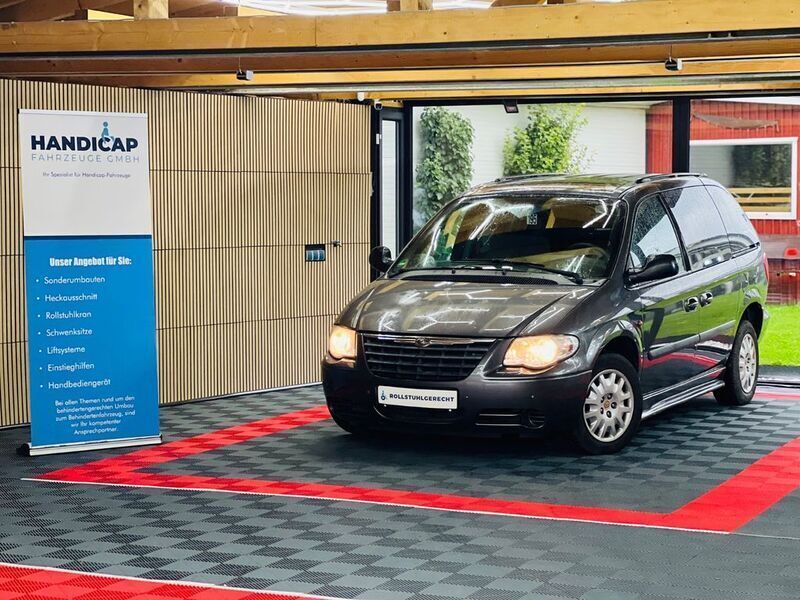 Gebraucht Chrysler Voyager 150 PS (110 kW) 2006 Grau Van / Kleinbus