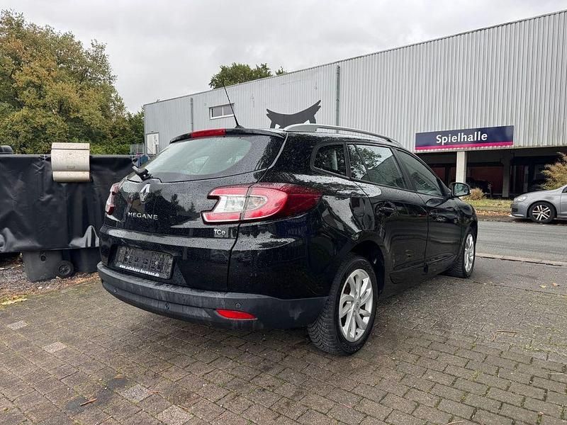 Gebraucht Renault Mégane III Initiale Paris 132 PS (97 kW) 2014 Limousine