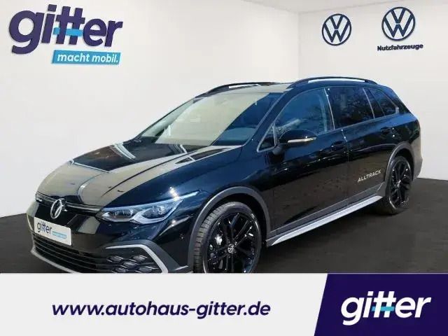 Grenadillschwarz metallic Gebraucht 2024 VW Golf Alltrack Kombi | 42.450 € (Teuer) - Bild 1/4