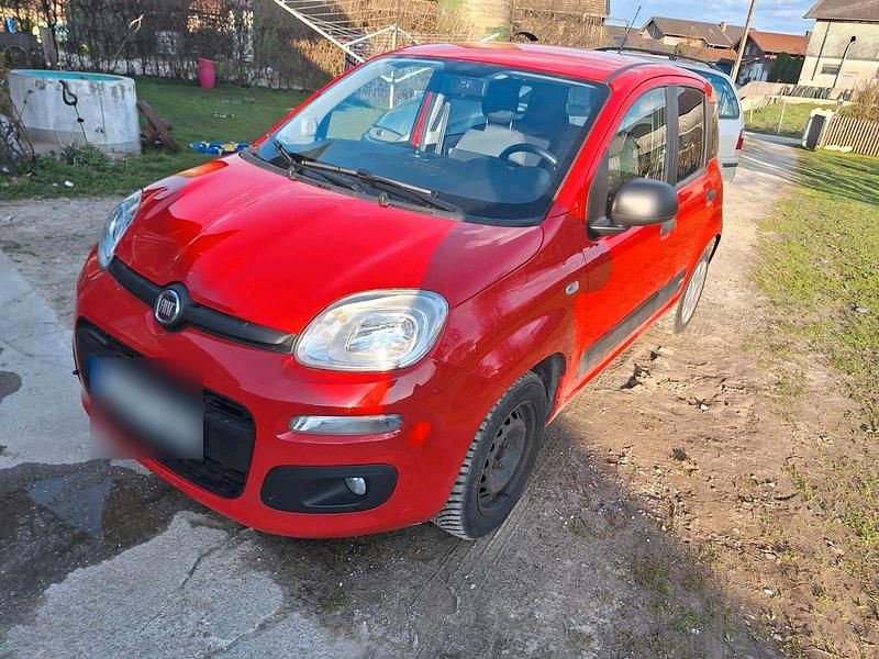 Gebraucht Fiat Panda 69 PS (50 kW) 2018 Rot Kleinwagen