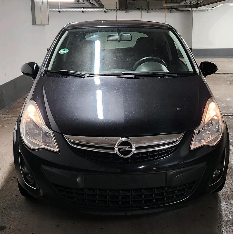 Gebraucht Opel Corsa 87 PS (63 kW) 2011 Schwarz Kleinwagen