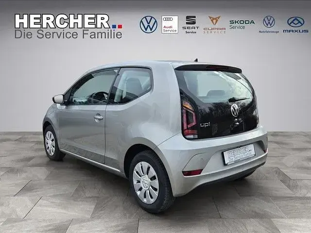 Second-hand VW up! 65 CP (47 kW) 2021 Argintiu Hatchback