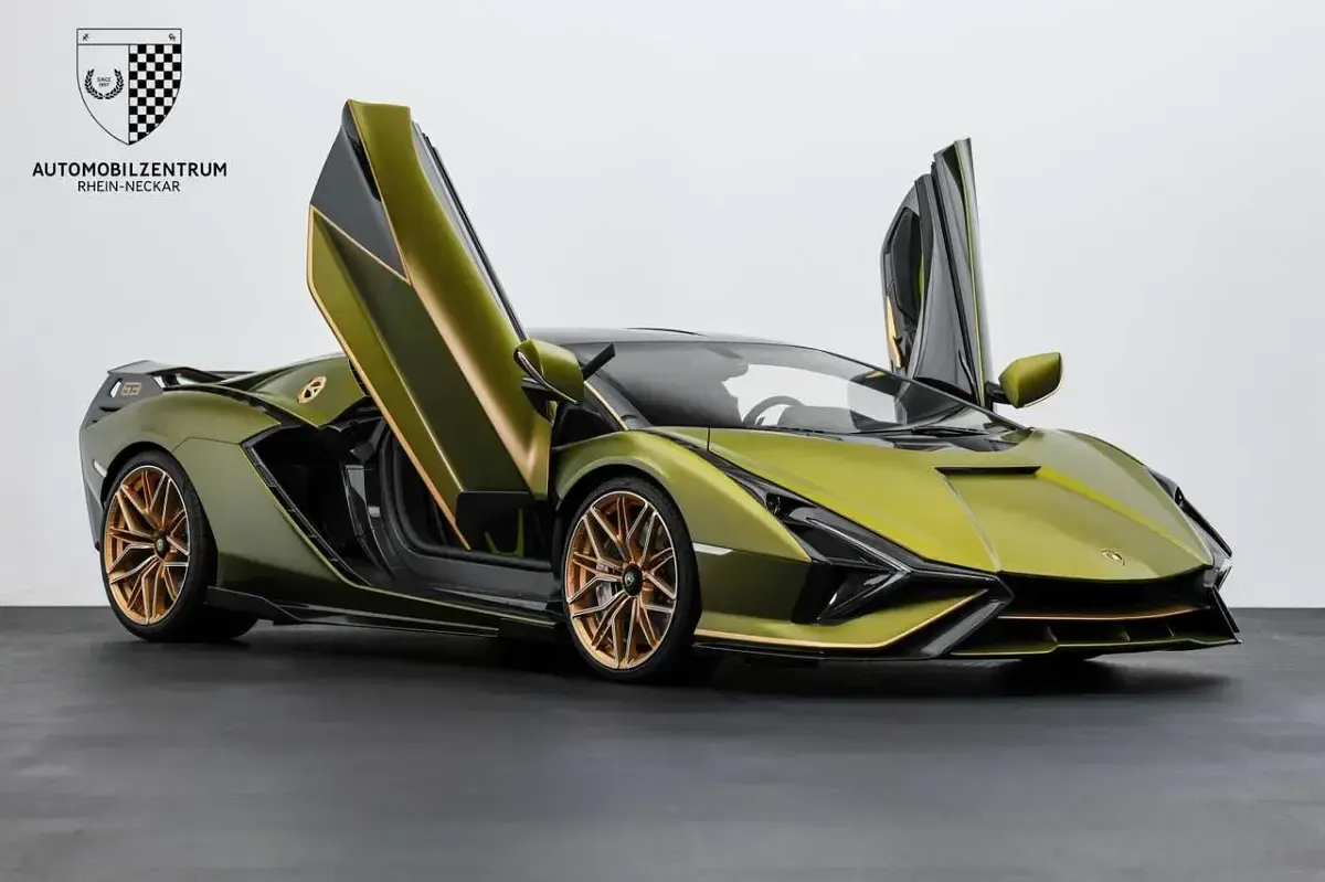 Gebraucht Lamborghini Sian 818 PS (601 kW) 2021 Ad personam exterieur request Coupé