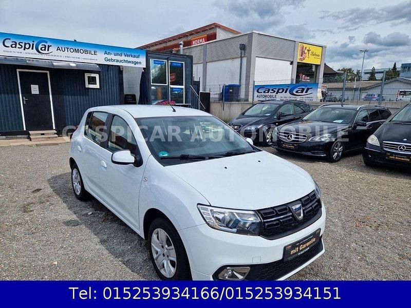 Weiß Gebraucht 2018 Dacia Sandero Comfort Kleinwagen | 6.390 € (Superpreis) - Bild 1/4