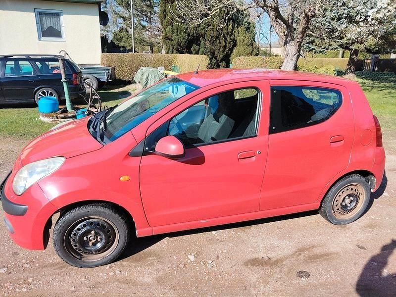 Gebraucht Nissan Pixo 68 PS (50 kW) 2010 Rot Kleinwagen