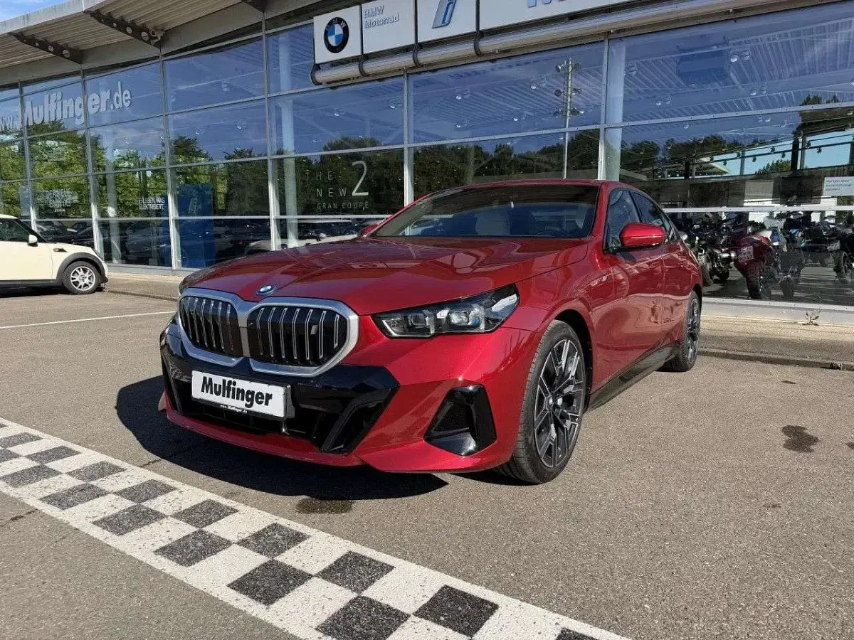 Gebraucht BMW i5 M Sport 250 kW (340 PS) 2025 Rot Limousine