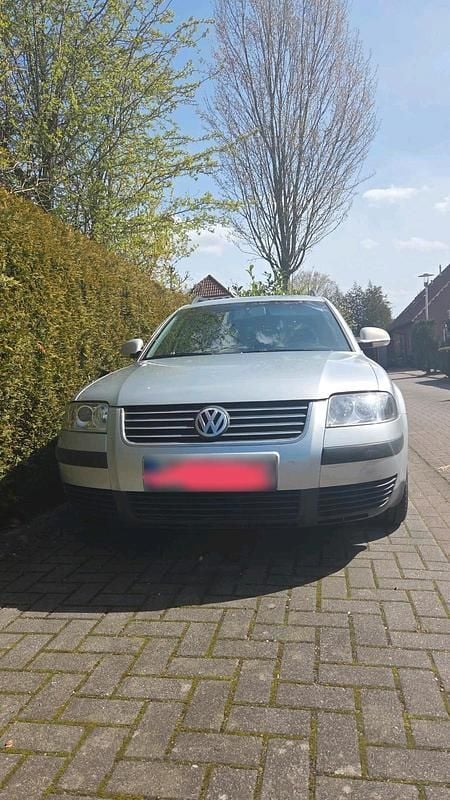 Usata VW Passat 131 CV (96 kW) 2003 Argento Station wagon