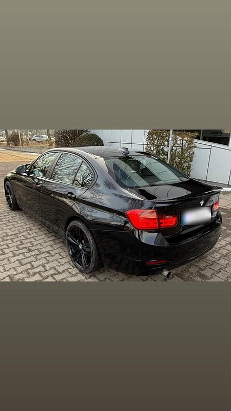Gebraucht BMW 316 136 PS (100 kW) 2015 Schwarz Limousine
