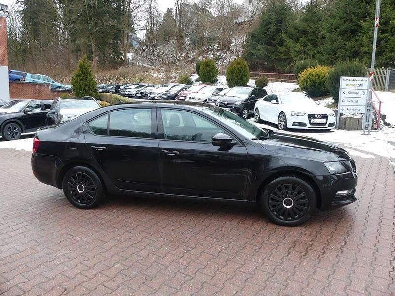 Gebraucht Skoda Octavia 150 PS (110 kW) 2020 Schwarz Limousine