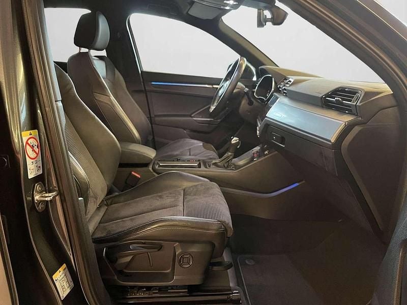 Gebraucht Audi Q3 Ambiente 245 PS (180 kW) 2022 Daytonagrau perleffekt SUV