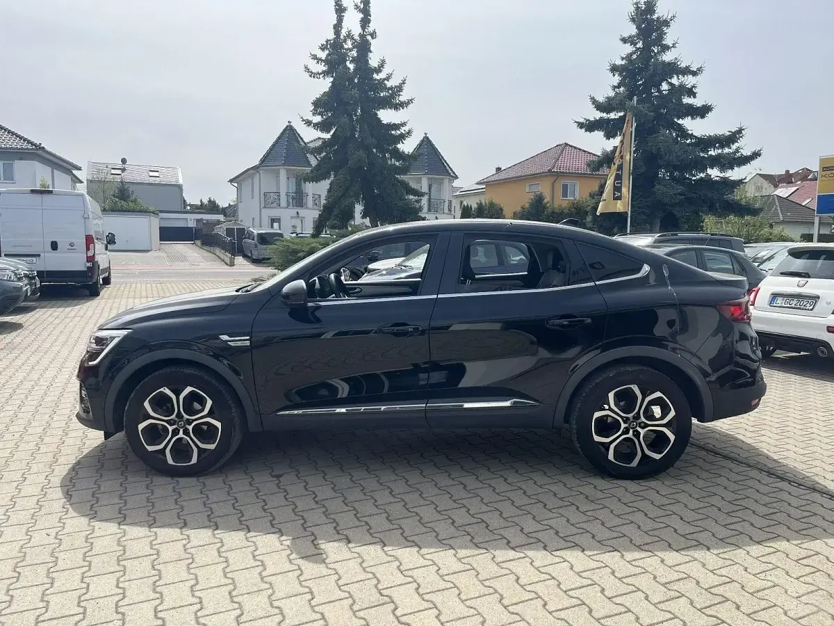 Gebraucht Renault Arkana Techno 140 PS (102 kW) 2023 Schwarz SUV
