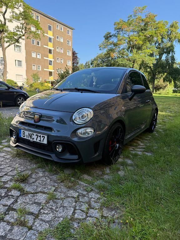 Grau Gebraucht 2017 Abarth 595 Competizione Kleinwagen | 22.999 € - Bild 1/4