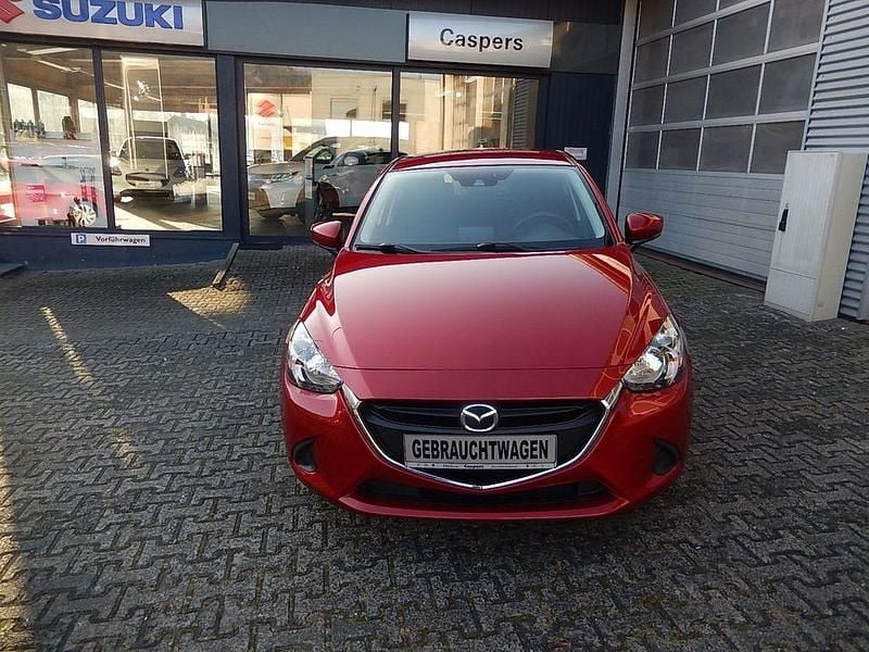 Rot Gebraucht 2017 Mazda 2 Kizoku Limousine | 11.600 € (Etwas zu teuer) - Bild 1/4