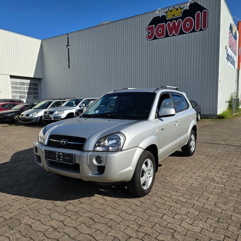 Silber Gebraucht 2006 Hyundai Tucson GLS SUV | 3.950 € (Guter Preis) - Bild 1/3