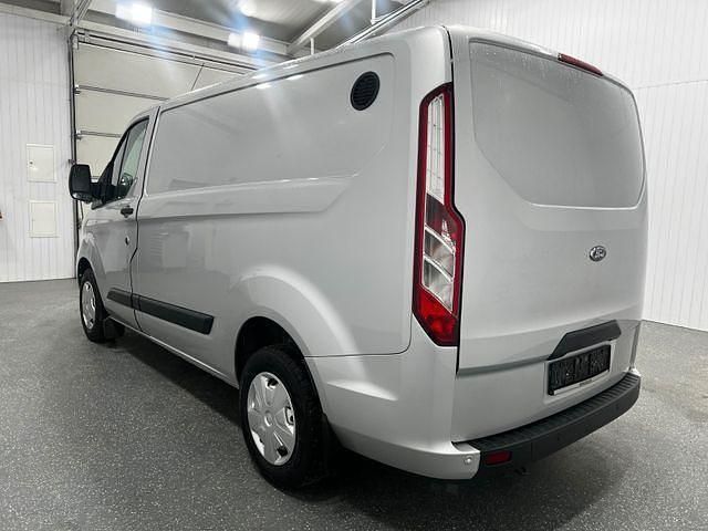 Gebraucht Ford 300 131 PS (96 kW) 2021 Silber Van