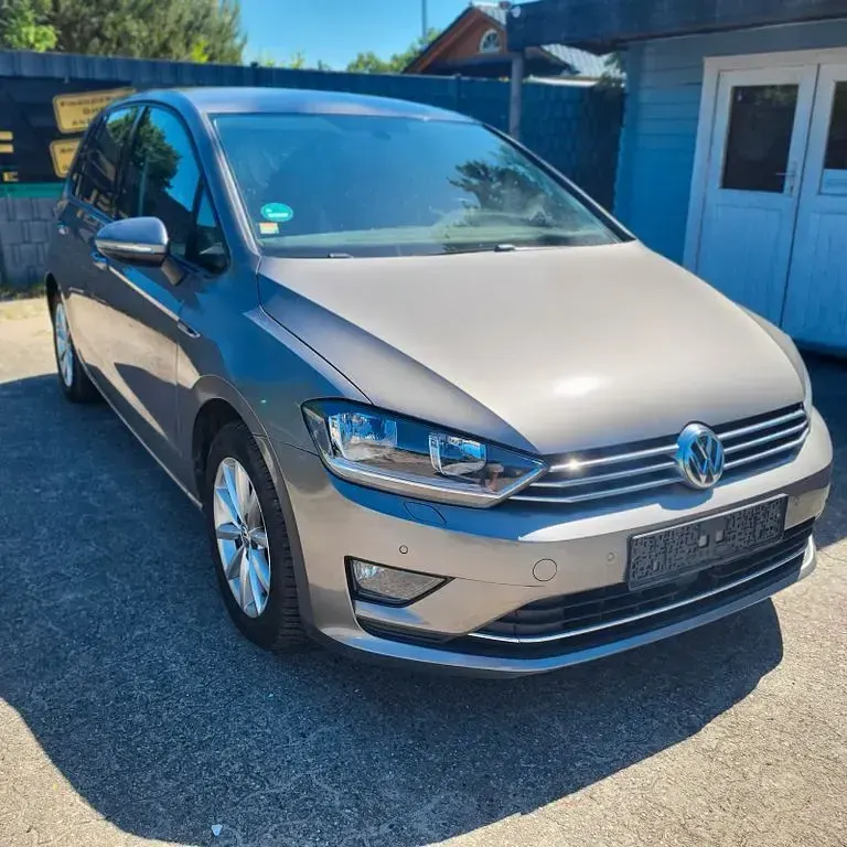 Gebraucht VW Golf VII LOUNGE 125 PS (91 kW) 2015 Grau SUV