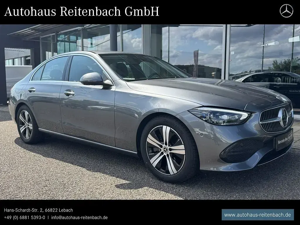 Gebraucht Mercedes C200 Avantgarde 163 PS (119 kW) 2025 Lack selenitgrau Limousine