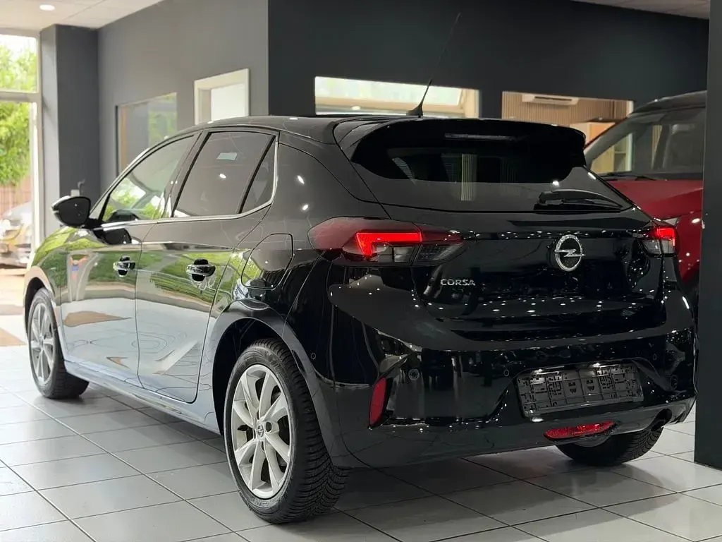 Gebraucht Opel Corsa Elegance 101 PS (74 kW) 2023 Schwarz Kleinwagen