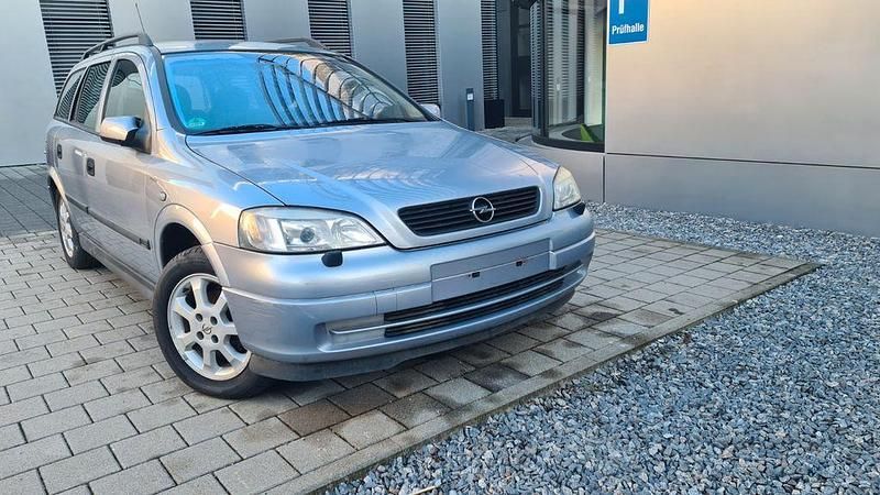 Gebraucht Opel Astra 101 PS (74 kW) 2002 Silber Kombi