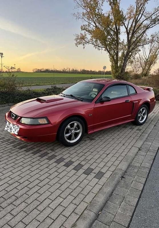 Rot Gebraucht 2001 Ford Mustang Coupé | 7.999 € - Bild 1/4