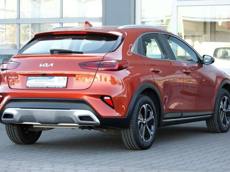Gebraucht Kia XCeed Vision 141 PS (103 kW) 2022 Orange SUV