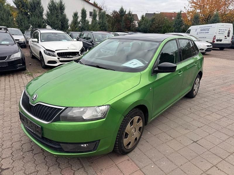 Grün Gebraucht 2014 Skoda Rapid Limousine | 3.999 € (Superpreis) - Bild 1/4