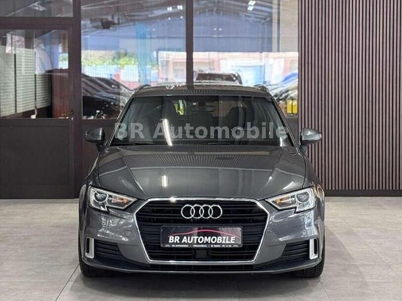 Gebraucht Audi A3 Sport 150 PS (110 kW) 2018 Monsungrau metallic Limousine