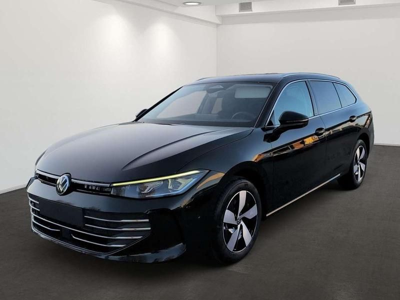 Neu VW Passat Business 150 PS (110 kW) 2026 Grenadillschwarz metallic Kombi