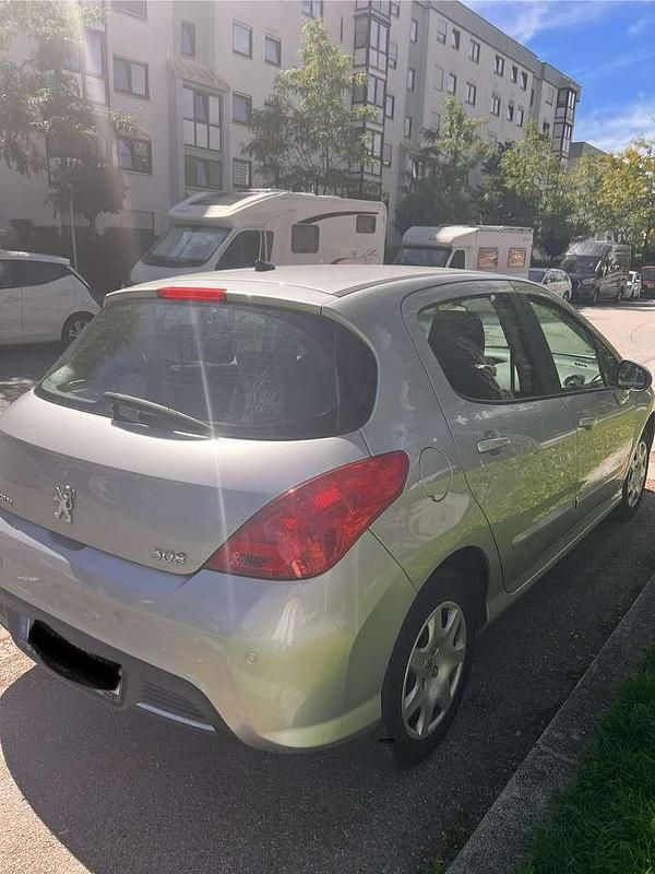 Gebraucht Peugeot 308 SW Platinum 120 PS (88 kW) 2010 Silber Kombi