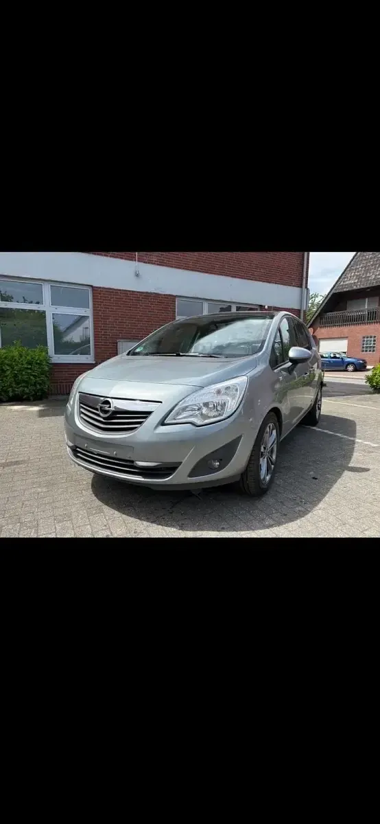 Gebraucht Opel Meriva 120 PS (88 kW) 2011 Silber Van / Kleinbus
