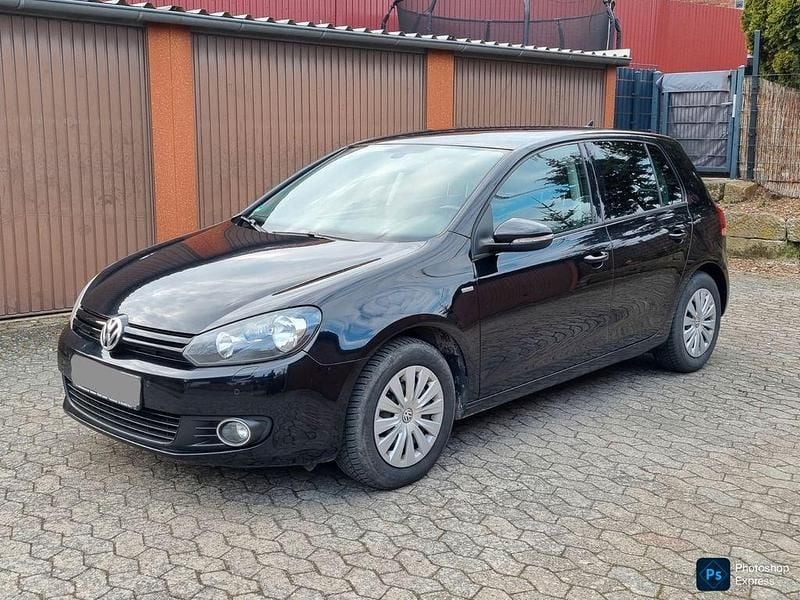 Gebraucht VW Golf VII Match 105 PS (77 kW) 2012 Schwarz Limousine